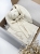 Muślinowy króliczek z imieniem dziecka – personalizowana przytulanka dla niemowlaka i wyjątkowy prezent na narodziny, baby shower lub chrzciny. Miękki króliczek z personalizacją będzie piękną pamiątką na lata.