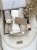 Zestaw prezentowy dla noworodka z pieluszkami muślinowymi i personalizowaną zawieszką do smoczka. Idealny prezent na narodziny dziecka i baby shower.